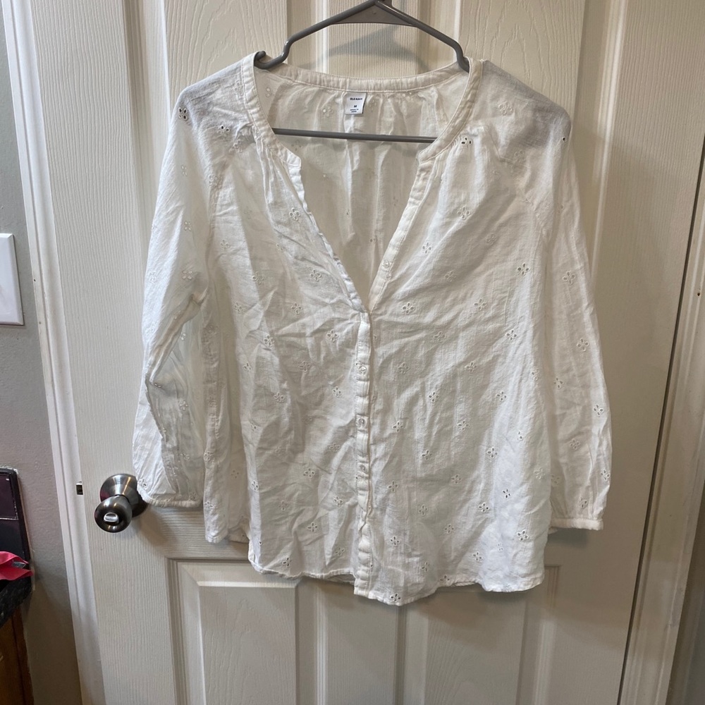 Old navy eyelet blouse